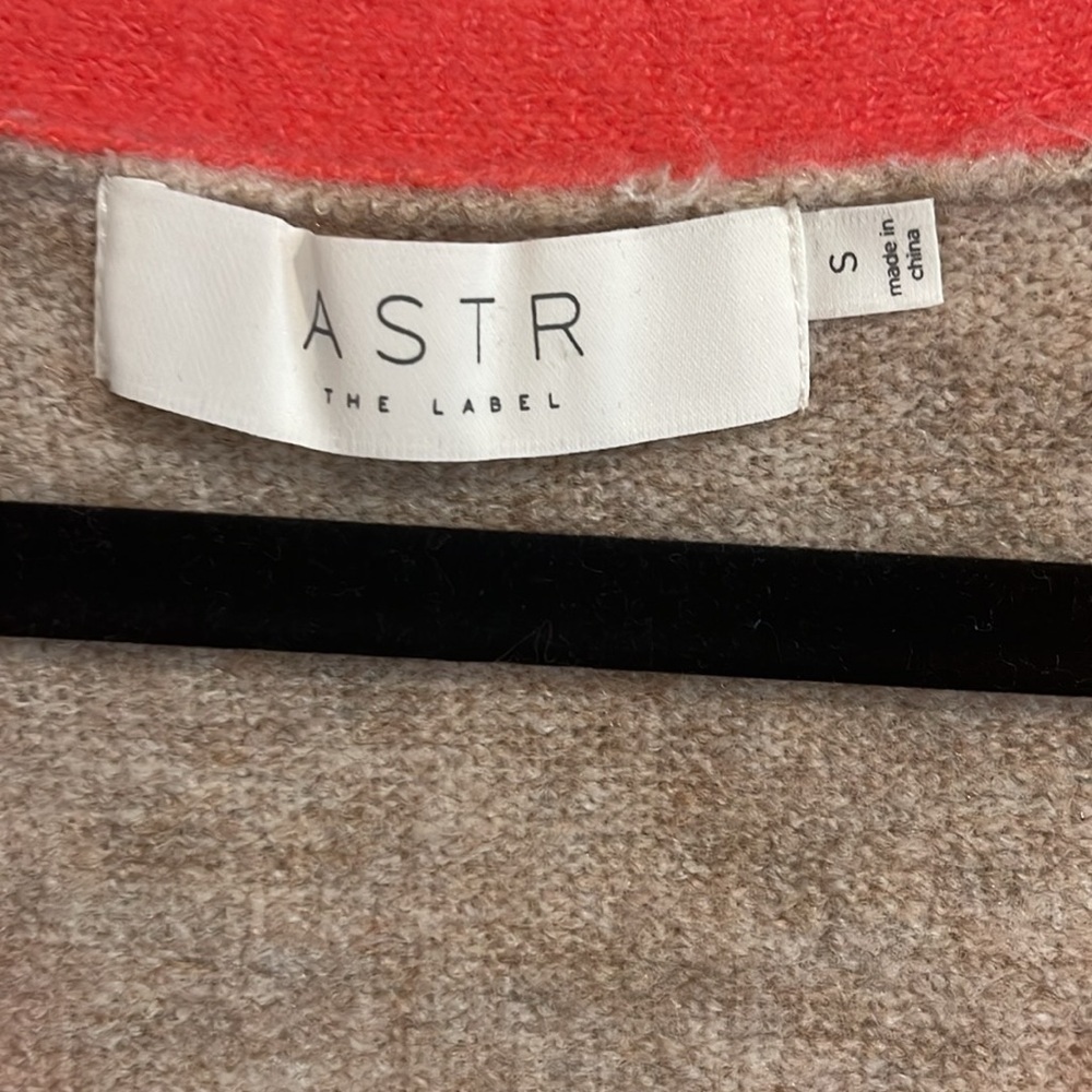 ASTR The Label Colorblock Cardigan 💕 - Picture 10 of 11